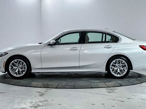 Used 2025 BMW 330i xDrive Sedan w/ Convenience Package image 5