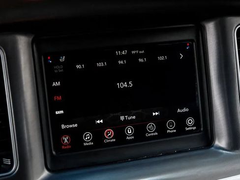 Used 2022 Dodge Charger SXT w/ Leather Interior Group RWD image 33