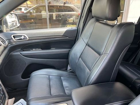 Used 2015 Jeep Grand Cherokee Limited w/ Luxury Group II AWD/4WD image 12