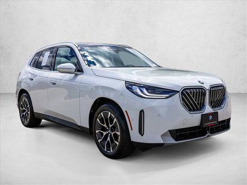 Used 2026 BMW X3 xDrive30i AWD/4WD image 3