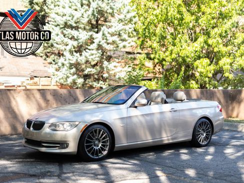 Used 2013 BMW 328i Convertible RWD image 1