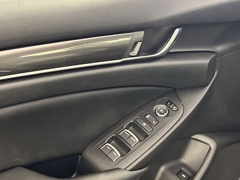 Used 2020 Honda Accord Sport image 16