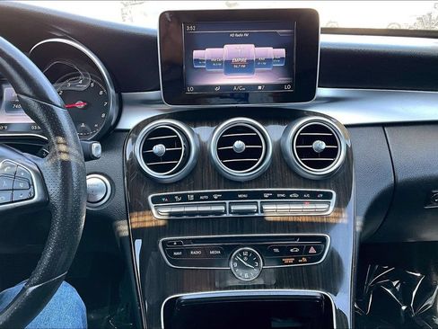 Used 2018 Mercedes-Benz C 300 Sedan image 35