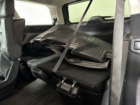 Used 2018 Ford Expedition Platinum image 24