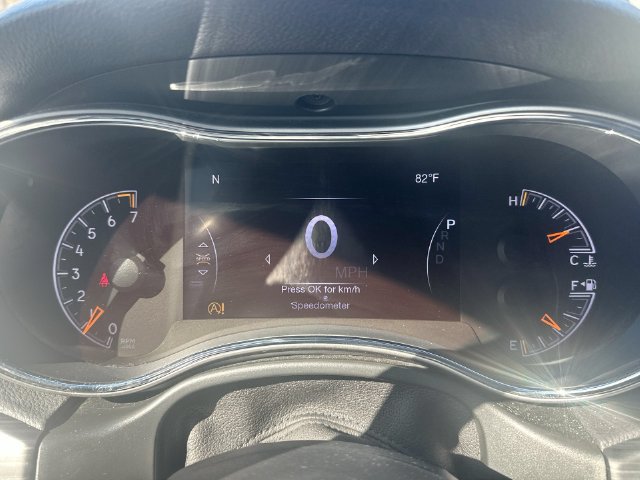 Used 2020 Jeep Grand Cherokee Altitude AWD/4WD image 18