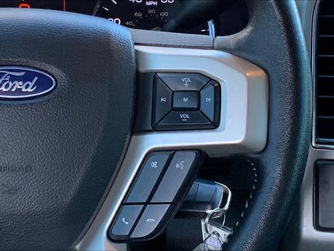 Used 2019 Ford F250 Lariat w/ Lariat Value Package image 24