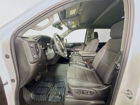 Used 2026 Chevrolet Silverado 1500 Custom image 2