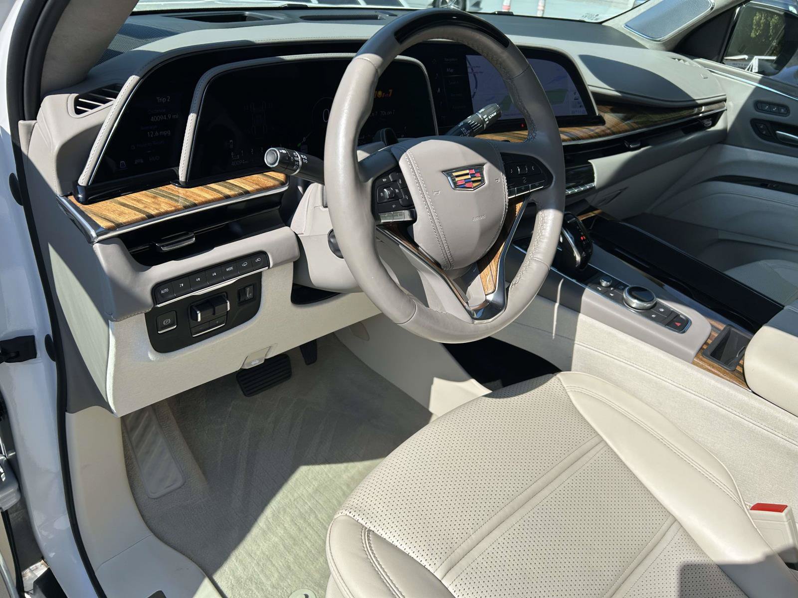 Certified 2023 Cadillac Escalade Sport Platinum w/ LPO, ONYX Package AWD/4WD image 20