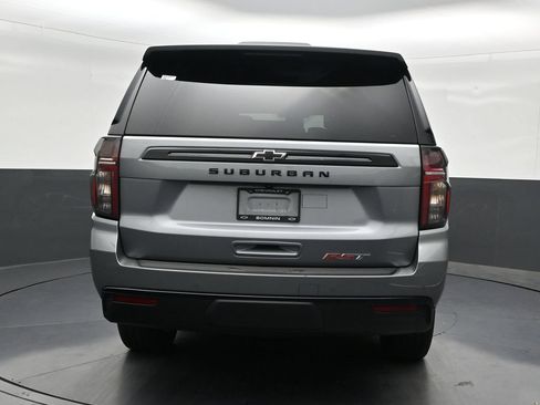 Used 2024 Chevrolet Suburban RST w/ Luxury Package RWD image 4