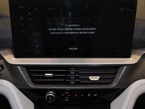 New 2026 Ford Explorer Platinum image 27