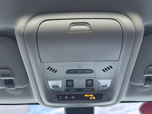 Used 2020 GMC Terrain SLT w/ Preferred Package image 38