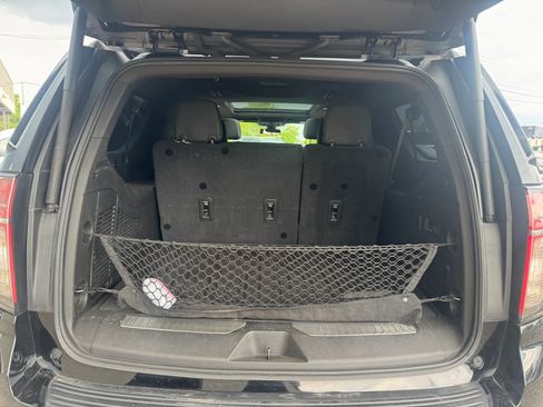 Used 2022 Chevrolet Suburban Premier AWD/4WD image 18