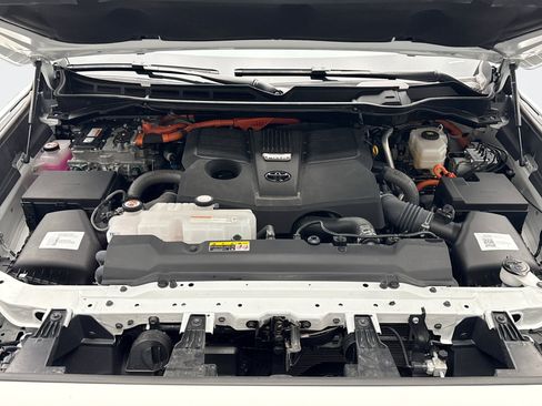 Used 2024 Toyota Sequoia TRD Pro AWD/4WD image 29