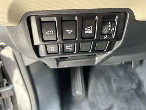 Used 2022 Subaru Ascent Premium w/ Convenience Package image 21