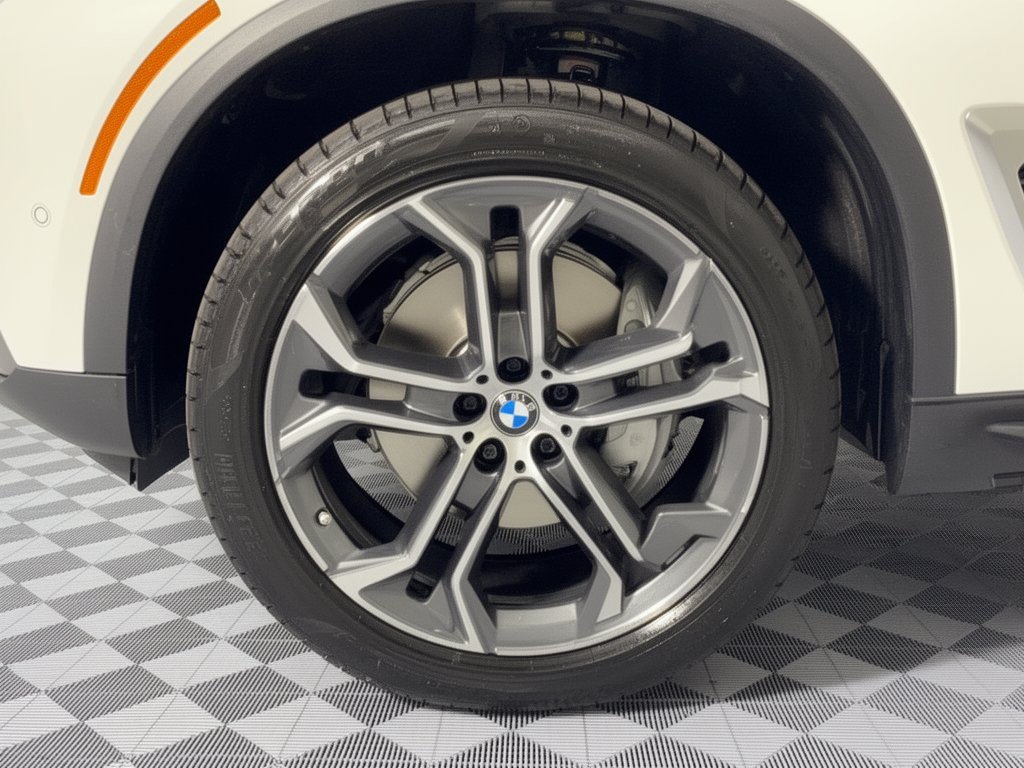 Used 2026 BMW X5 sDrive40i w/ Climate Comfort Package RWD image 13