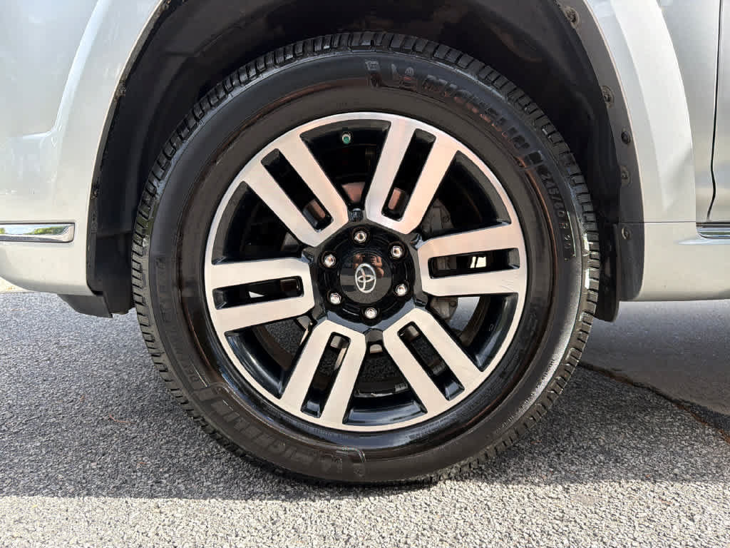 Used 2018 Toyota 4Runner Limited AWD/4WD image 11
