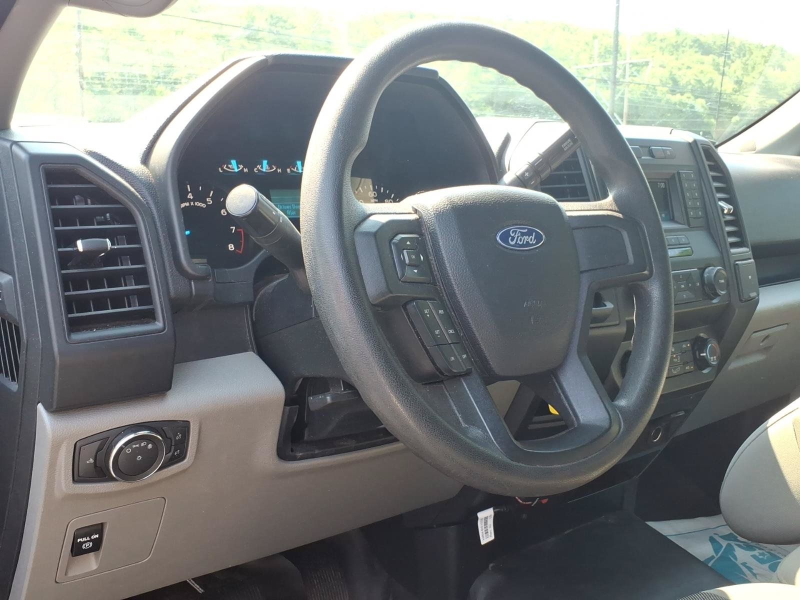 Used 2020 Ford F150 XL w/ Trailer Tow Package RWD image 9