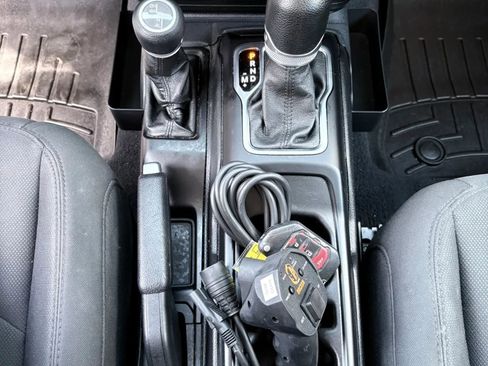 Used 2019 Jeep Wrangler Unlimited Sport S AWD/4WD image 28