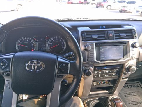 Used 2018 Toyota 4Runner Limited image 13