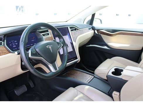 Used 2016 Tesla Model X 75D AWD/4WD image 6