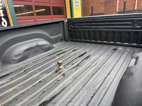 Used 2010 Dodge Ram 3500 Truck Laramie AWD/4WD image 9