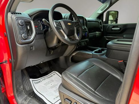 Used 2022 Chevrolet Silverado 2500 LTZ w/ LTZ Convenience Package AWD/4WD image 16