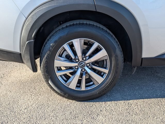 Used 2023 Nissan Pathfinder SL AWD/4WD image 3