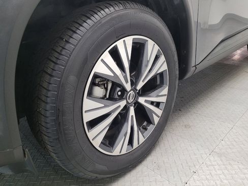 Used 2021 Nissan Rogue SV FWD image 31