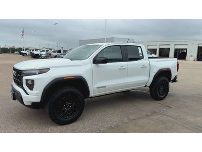 New 2026 GMC Canyon Elevation w/ Convenience Package