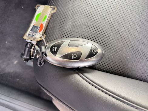 Used 2025 Hyundai Santa Fe SEL image 27