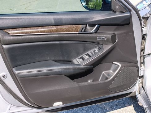 Certified 2022 Honda Accord Touring image 21