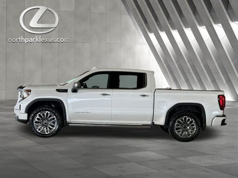 Used 2025 GMC Sierra 1500 Denali Ultimate AWD/4WD image 1