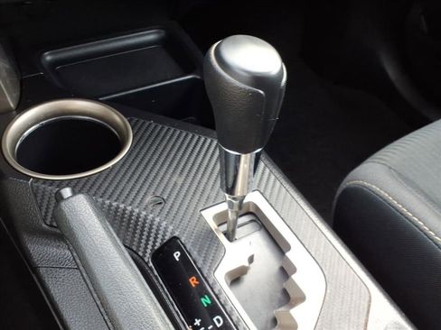 Used 2015 Toyota RAV4 XLE image 16