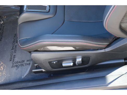 Used 2023 BMW M4 CSL image 34