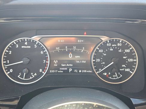 Certified 2025 Nissan Pathfinder SL w/ SL Premium Package FWD image 11