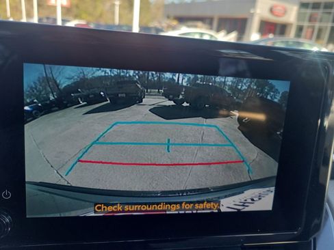 Certified 2024 Toyota Corolla Cross L image 21