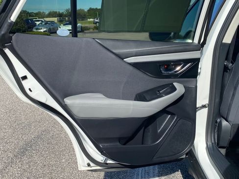 Used 2021 Subaru Outback Premium image 18