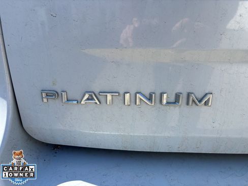 Used 2025 Ford Expedition Max Platinum image 5