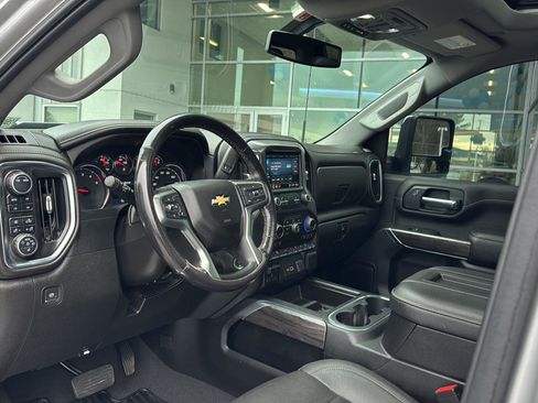 Used 2022 Chevrolet Silverado 2500 LTZ w/ LTZ Convenience Package image 15