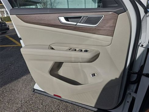 New 2026 Volkswagen Atlas SEL image 14