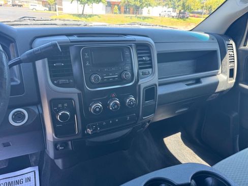 Used 2017 RAM 2500 Tradesman w/ Chrome Appearance Group AWD/4WD image 8