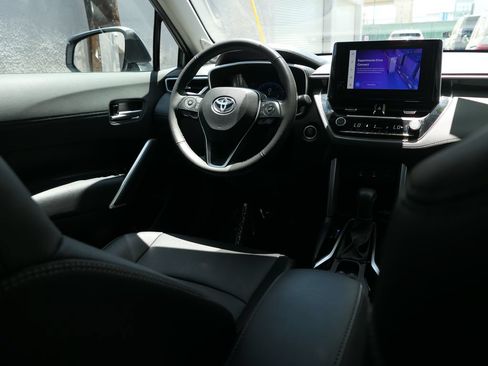 Used 2023 Toyota Corolla Cross XLE w/ Convenience Package AWD/4WD image 25