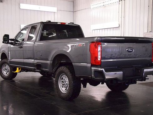New 2026 Ford F250 XL w/ XL Off-Road Package AWD/4WD image 5