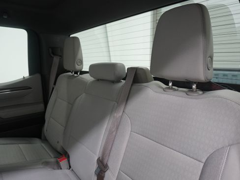 Used 2023 Chevrolet Silverado 1500 LT RWD image 12