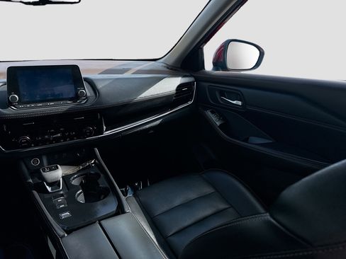 Used 2022 Nissan Rogue SL image 21