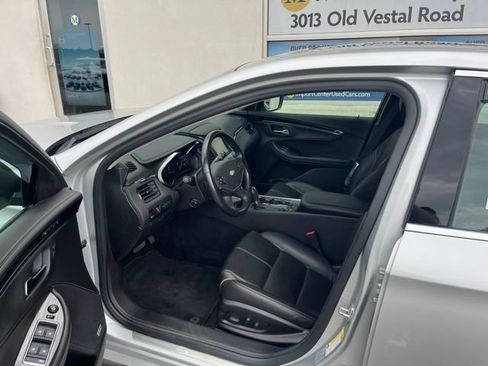 Used 2016 Chevrolet Impala LTZ w/ Enhanced Convenience Package FWD image 9