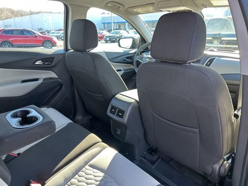 Used 2020 Chevrolet Equinox LS image 42