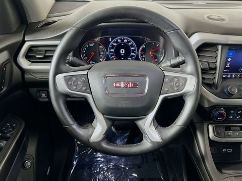 Used 2023 GMC Acadia SLT w/ Technology Package image 11