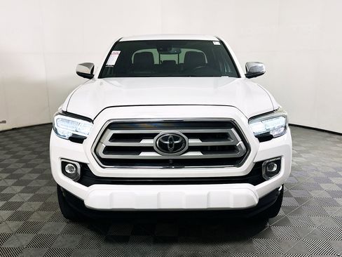 Used 2022 Toyota Tacoma Limited RWD image 8