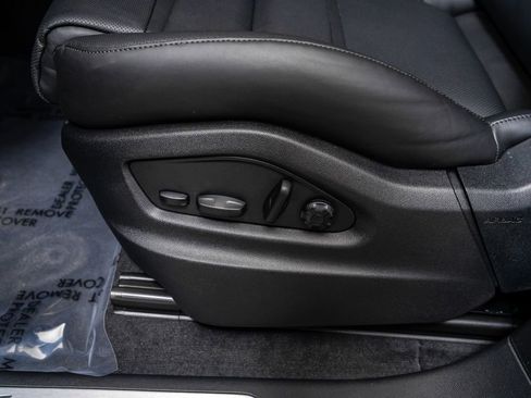 New 2026 Porsche Cayenne S image 30